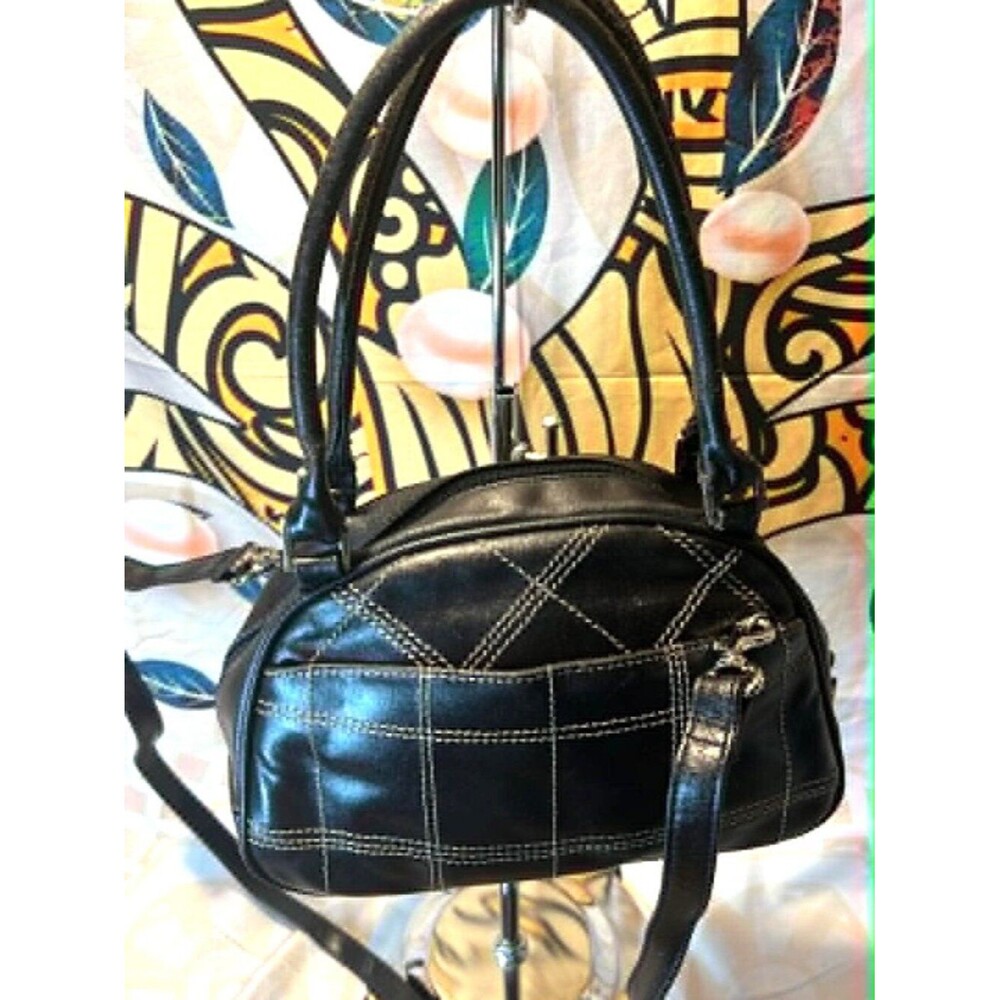 Wilsons Leather Maxima Black Structured Handbag w/ White Stitching & Strap